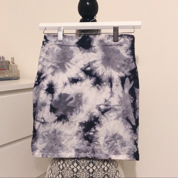 ARITZIA TALULA Primrose Mini Skirt - Picture 4 of 6